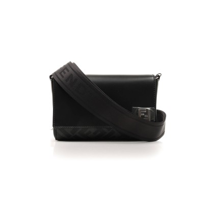 FENDI CLUTCH