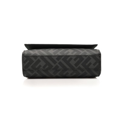 FENDI CLUTCH