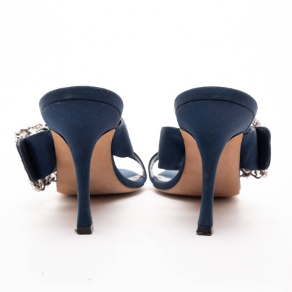 MANOLO BLAHNIK 