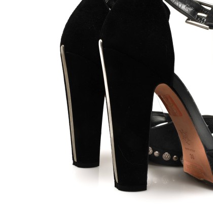 ALEXANDER MCQUEEN 