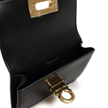 FERRAGAMO 