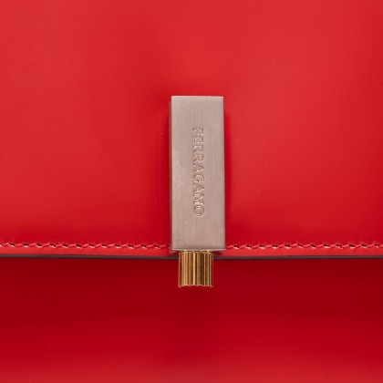 FERRAGAMO 