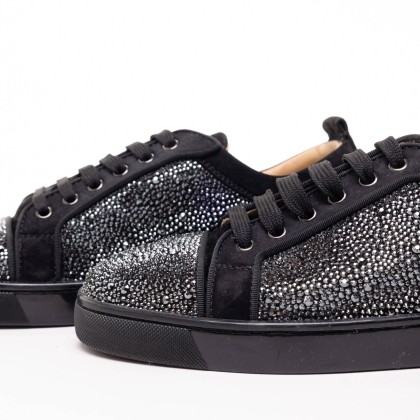 LOUBOUTIN 