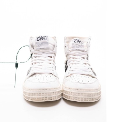 OFF WHITE 