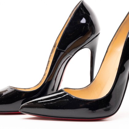 LOUBOUTIN 