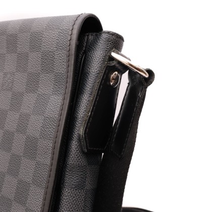 LOUIS VUITTON DISTRICT CANVAS DAMIER GRAPHITE