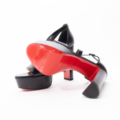 LOUBOUTIN 