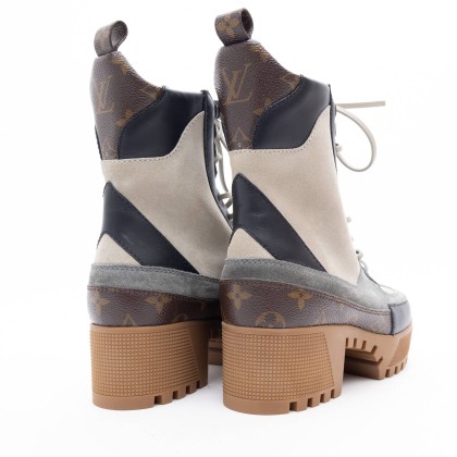 LOUIS VUITTON LAURETE DESERT BOOT