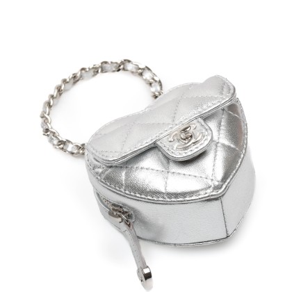 CHANEL CHARM CORAZON