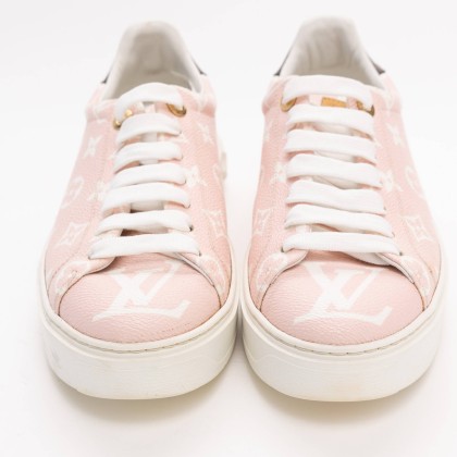 LOUIS VUITTON TIME OUT MONOGRAM