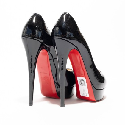 LOUBOUTIN 