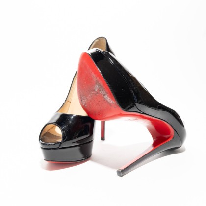 LOUBOUTIN 