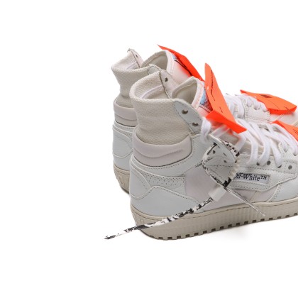 OFF WHITE 