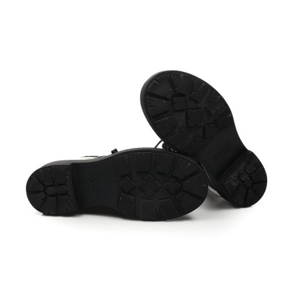 PRADA botas