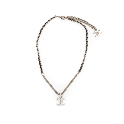 CHANEL COLLAR