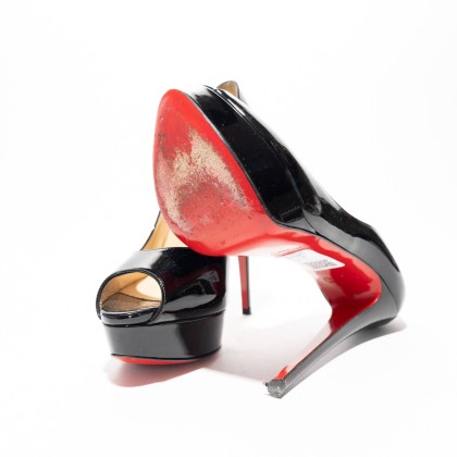 LOUBOUTIN 