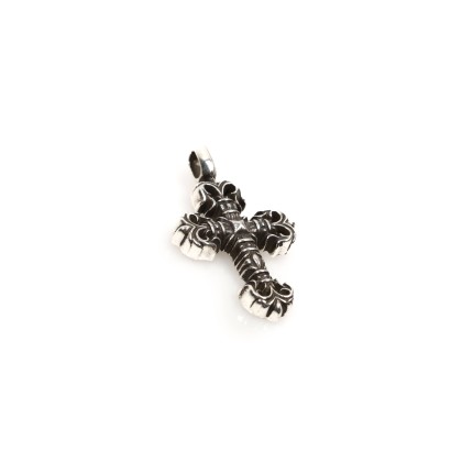 CHROME HEARTS FILIGREE CROSS PENDANT