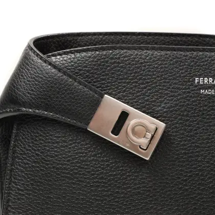 FERRAGAMO 
