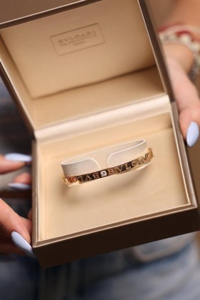 BVLGARI 