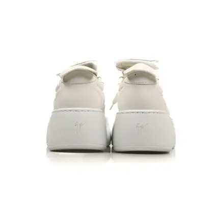 GIUSEPPE ZANOTTI 