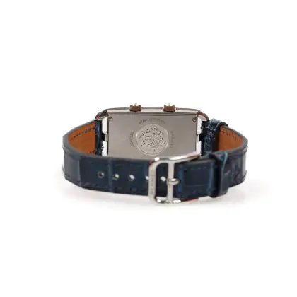 HERMES RELOJ DE ACERO CON DIAMANTES ENGASTADOS, MOVIMIENTO DE CUARZO, ESFERA DE DOS PIEZAS, AVENTURINA Y LACADA EN AZUL, CORREA DE PIEL DE ALIGáTOR AZUL ZAFIRO LISA. FABRICADO EN SUIZA. ACABADO METáLICO: ACERO.