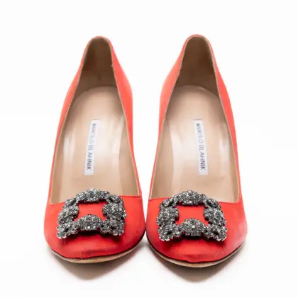 MANOLO BLAHNIK 
