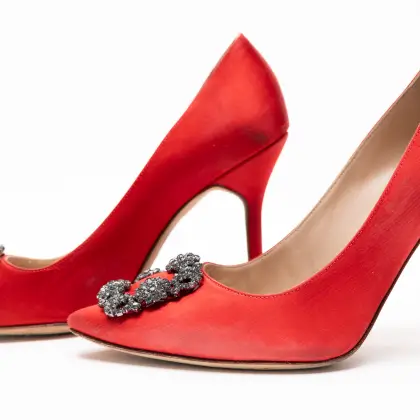 MANOLO BLAHNIK 