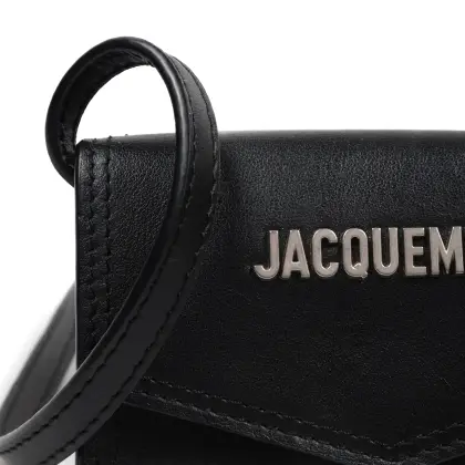 JACQUEMUS 