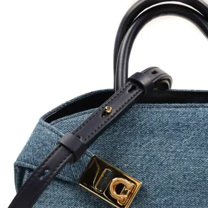 FERRAGAMO 