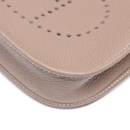 HERMES COLOR: ÉTOUPE

