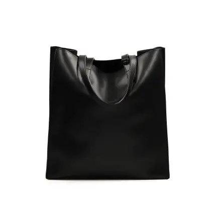GIVENCHY LOVE SHOPPER