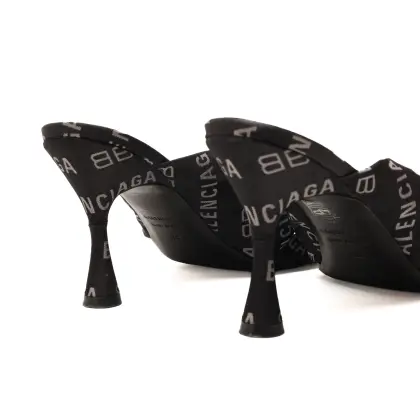 BALENCIAGA SANDALIAS CON TACON