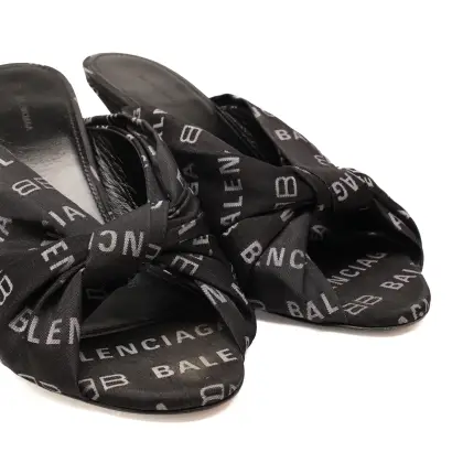 BALENCIAGA SANDALIAS CON TACON