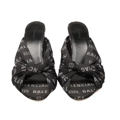 BALENCIAGA SANDALIAS CON TACON