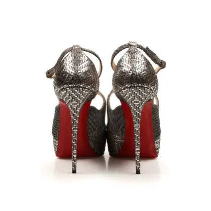LOUBOUTIN 