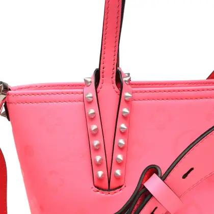 LOUBOUTIN 