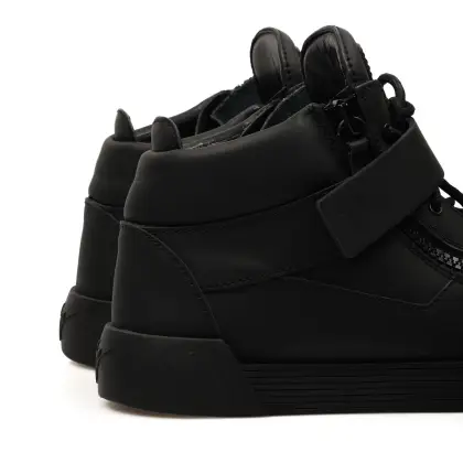 GIUSEPPE ZANOTTI 