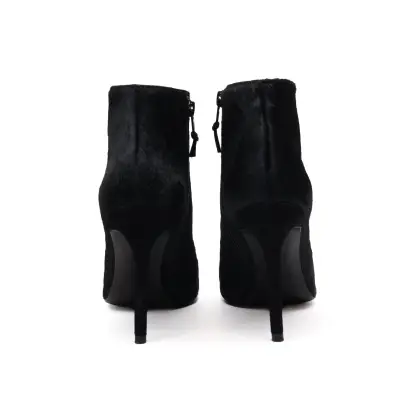 STUART WEITZMAN 