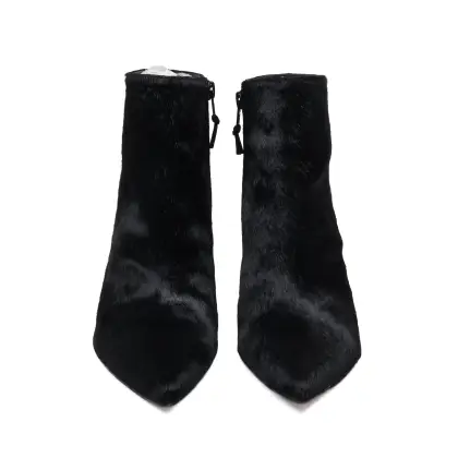 STUART WEITZMAN 