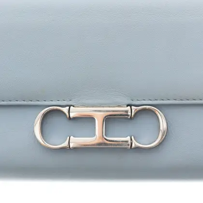 CAROLINA HERRERA 