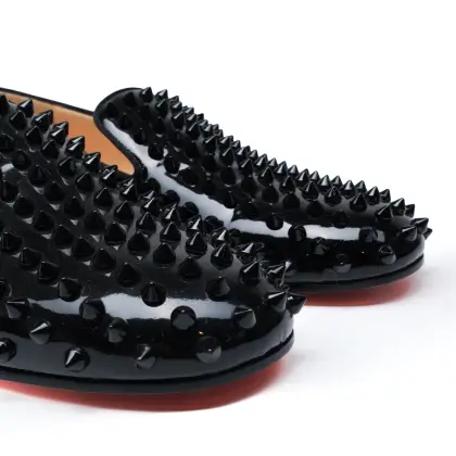 LOUBOUTIN 