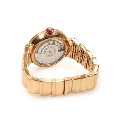 BVLGARI RELOJ LUCEA SCLAGIE, BRAZALETE DE ORO ROSADO 18K, AñO 2017 ESFERA NEGRA OPALESCENTE Y ZAFIRO SINTETICO