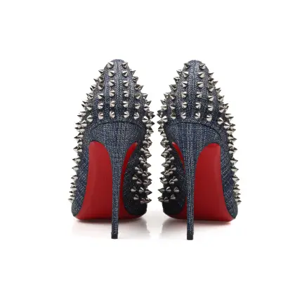 LOUBOUTIN 