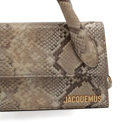 JACQUEMUS 