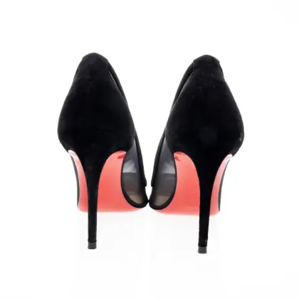 LOUBOUTIN 