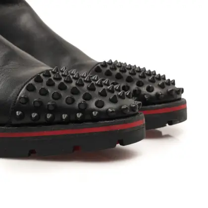 LOUBOUTIN 