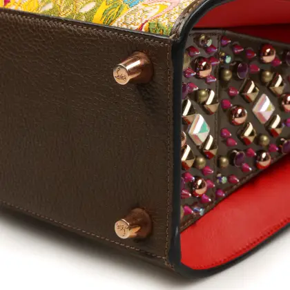 LOUBOUTIN 