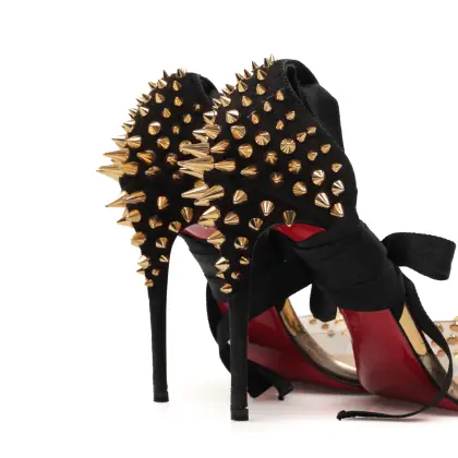 LOUBOUTIN 