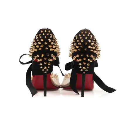 LOUBOUTIN 