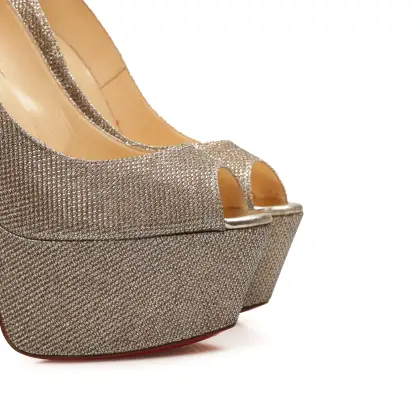 LOUBOUTIN 